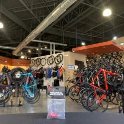 Profile Design Lace Locks Red